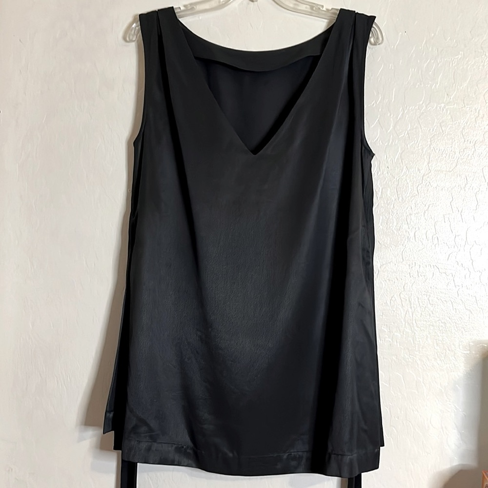 Banana Republic Black V-Neck Tie-Back Tank Top